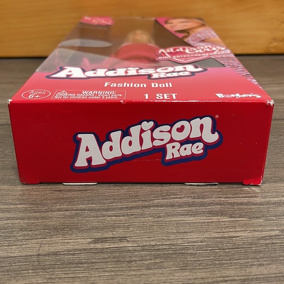 Addison Rae 10" Fashion Doll - NIB - Picture 5 of 6